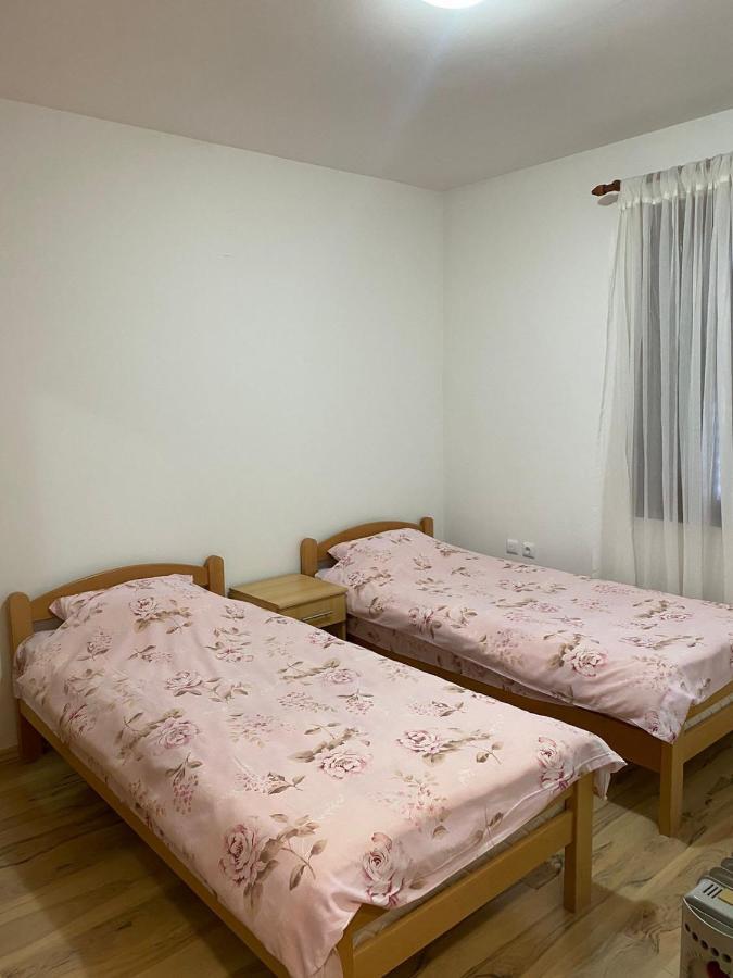 Guest House Kankaras 자블야크 외부 사진