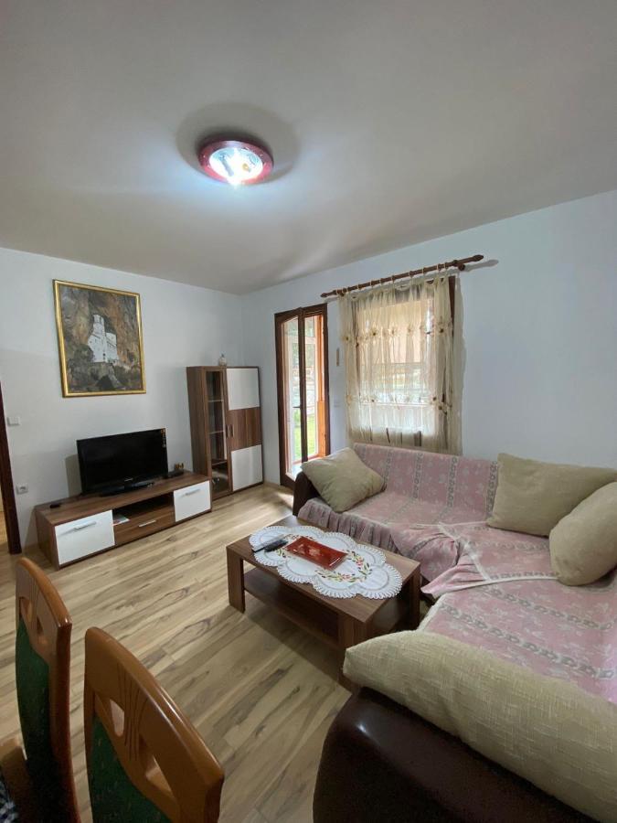 Guest House Kankaras 자블야크 외부 사진